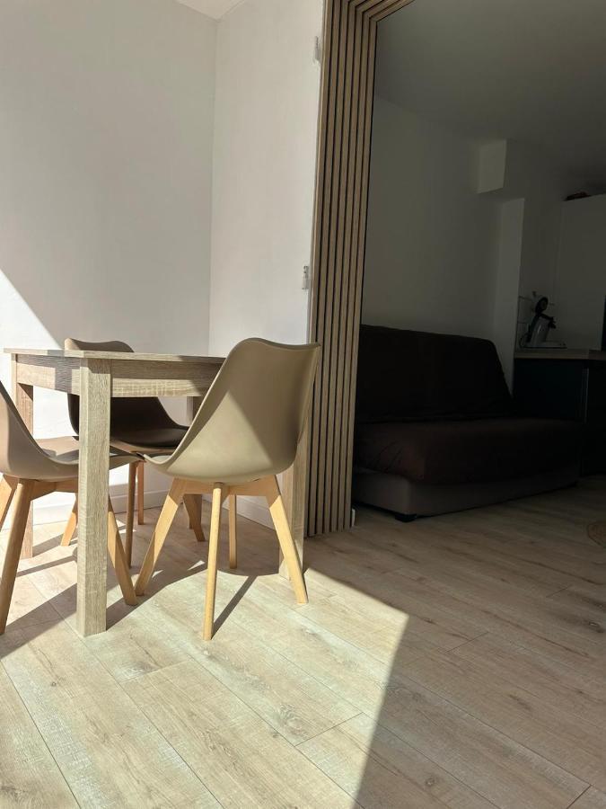 Charmant Studio Neuf 150M Plage Sur Avenue Principale Climatise Et Parking Cavalaire-sur-Mer Exterior foto