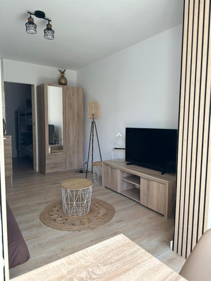 Charmant Studio Neuf 150M Plage Sur Avenue Principale Climatise Et Parking Cavalaire-sur-Mer Exterior foto