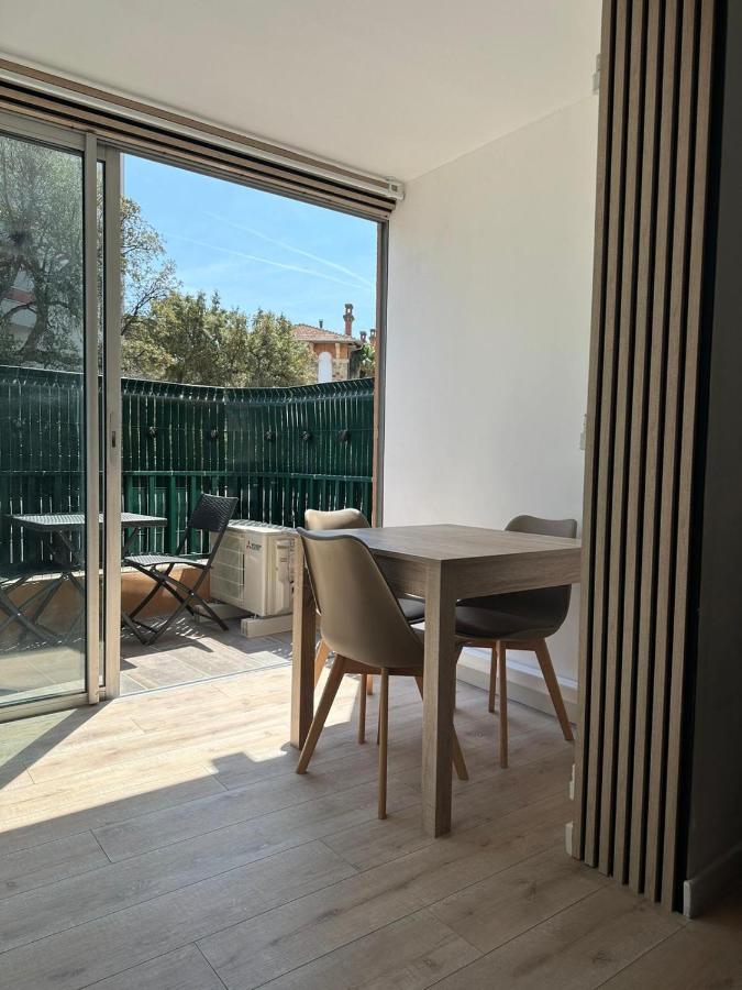 Charmant Studio Neuf 150M Plage Sur Avenue Principale Climatise Et Parking Cavalaire-sur-Mer Exterior foto